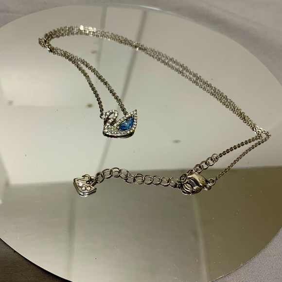 Dancing Swan Necklace Azure - Picture 3 of 6